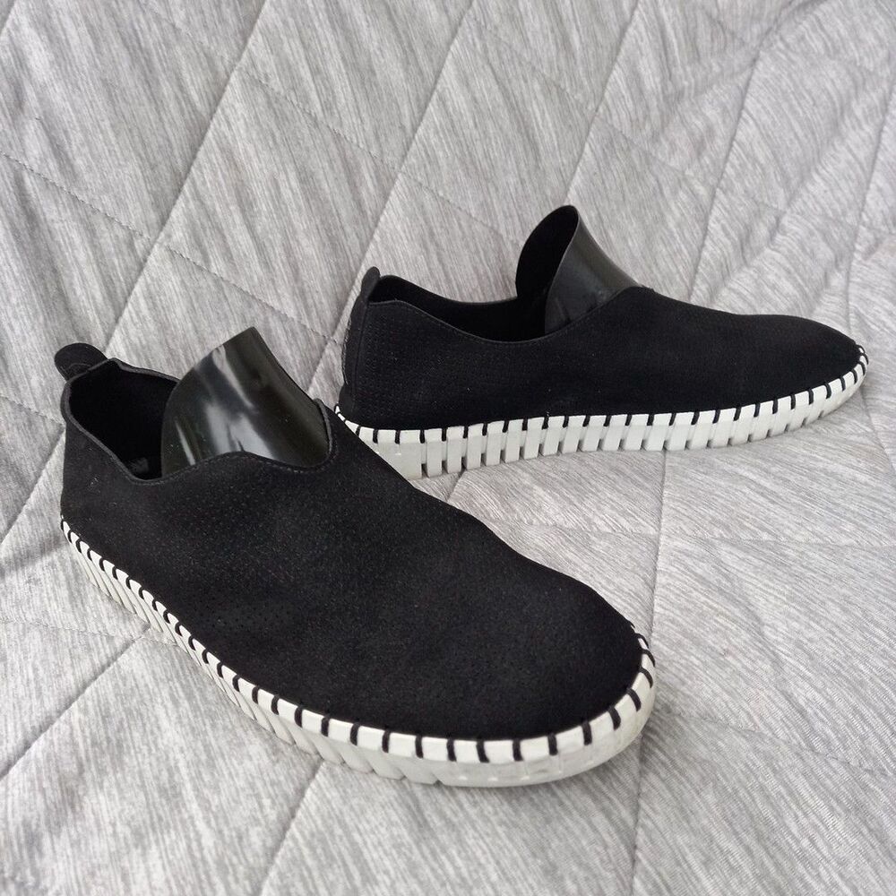 Skechers Sepulveda Blvd Let's Hang Sz 10  Slip-On Sneaker Air Cooled Memory Foam